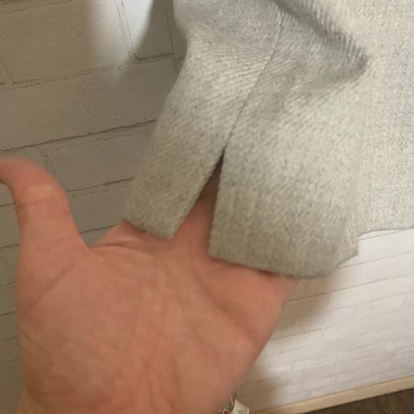 RESERVED BCBGMaxAzria Grey Wool Cropped Carrie Pants Size 4 - Picture 8 of 11